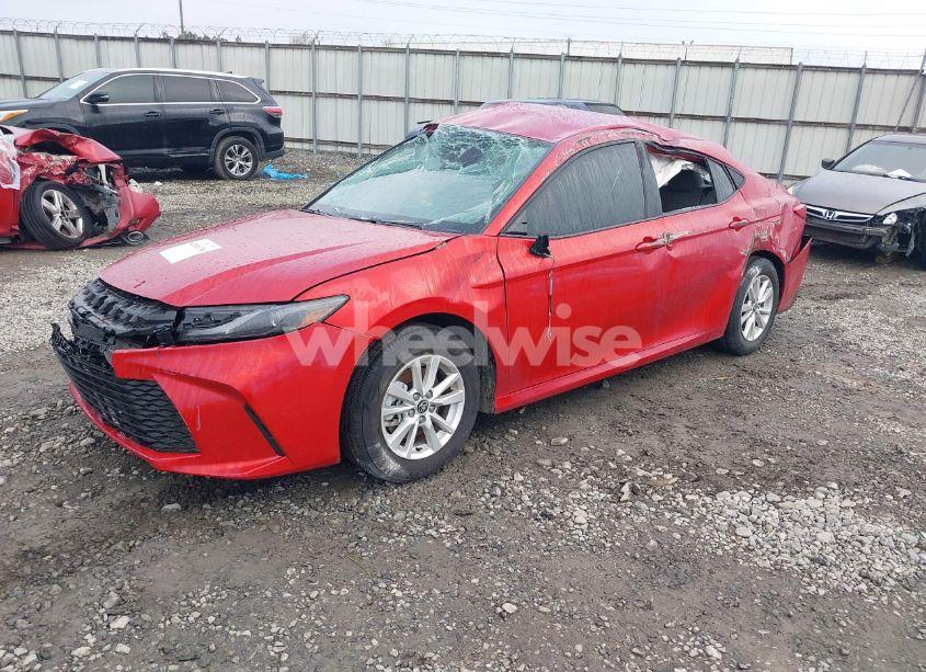 Photo 2 of 2025 Toyota Camry LE (VIN 4T1DAACK0SU046923)