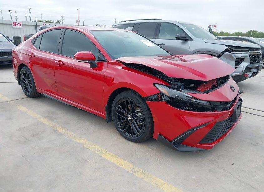 2025 Toyota Camry SE (VIN 4T1DAACK0SU047585) main photo