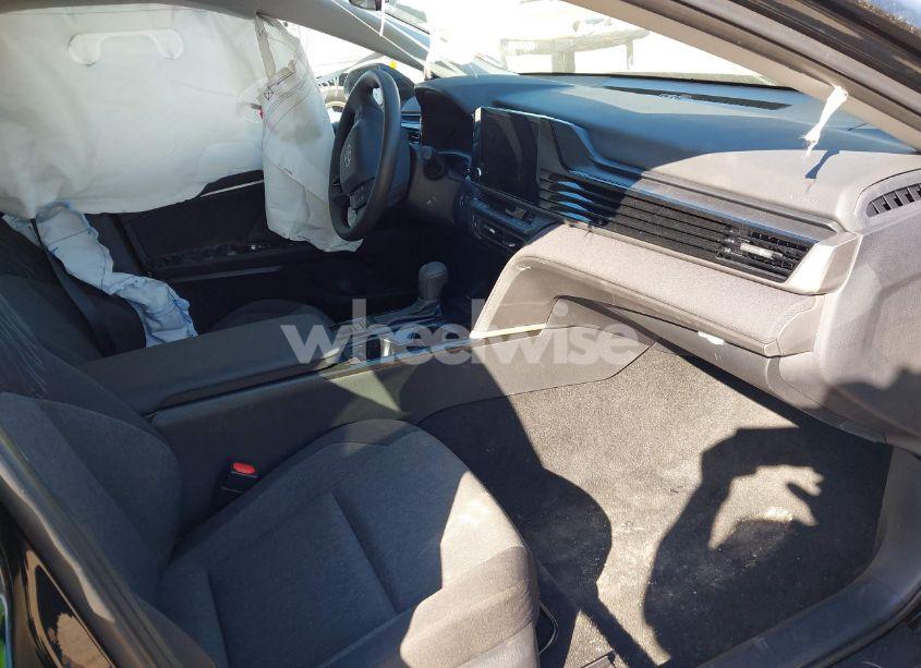 Photo 5 of 2025 Toyota Camry LE (VIN 4T1DAACK0SU052804)