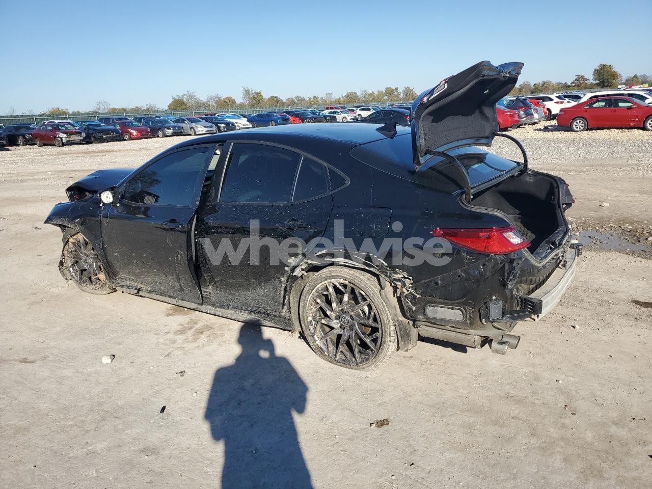 Photo 2 of 2025 TOYOTA CAMRY XSE (VIN 4T1DAACK0SU056562)