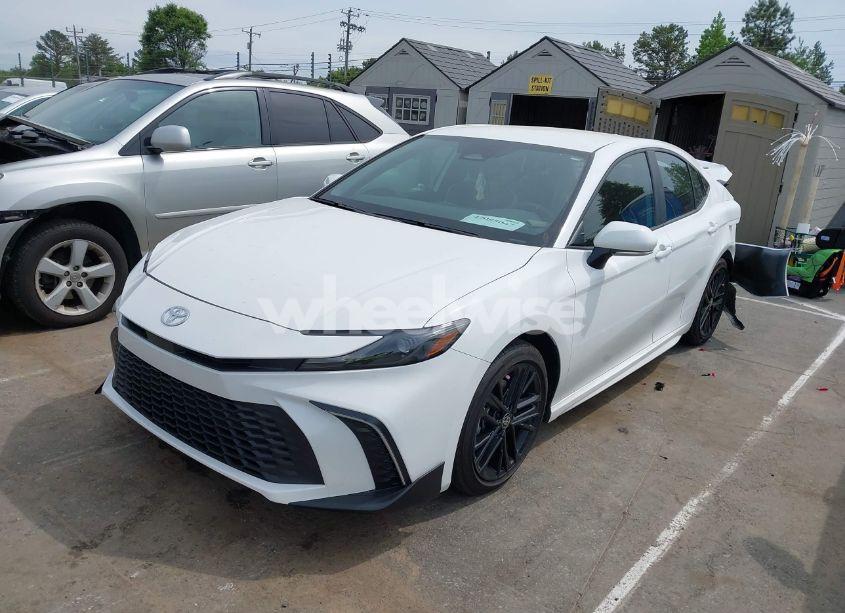 Photo 2 of 2025 Toyota Camry SE (VIN 4T1DAACK0SU076570)