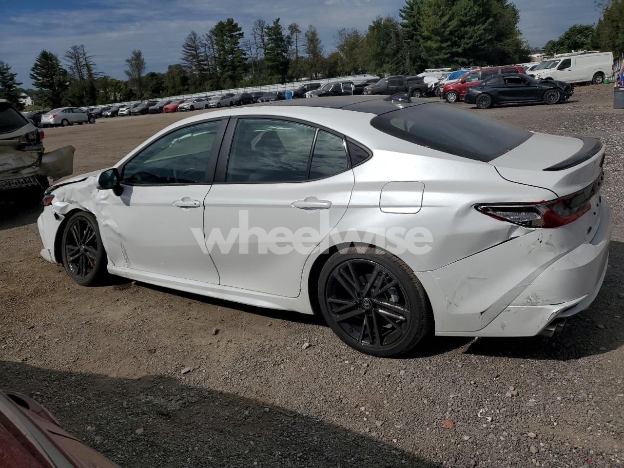 Photo 2 of 2025 TOYOTA CAMRY XSE (VIN 4T1DAACK0SU193193)