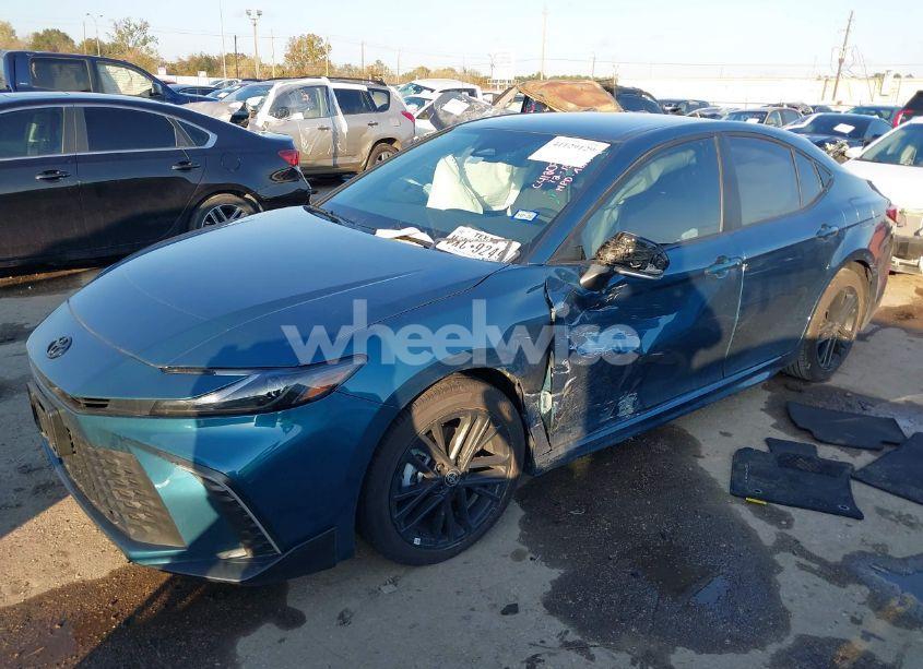 Photo 2 of 2025 Toyota Camry SE (VIN 4T1DAACK0SU543972)