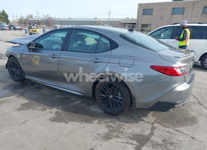 Photo 3 of 2025 Toyota Camry SE (VIN 4T1DAACK0SU563946)