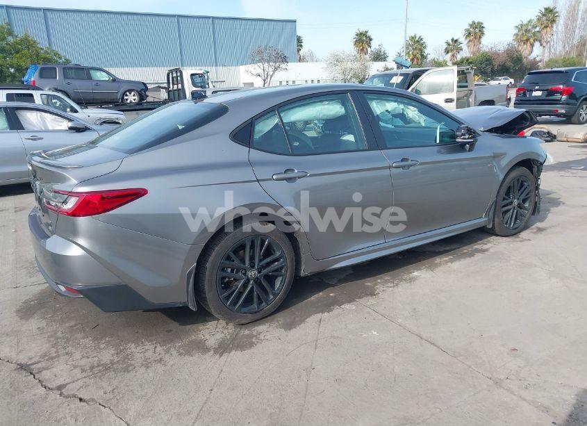 Photo 4 of 2025 Toyota Camry SE (VIN 4T1DAACK0SU563946)