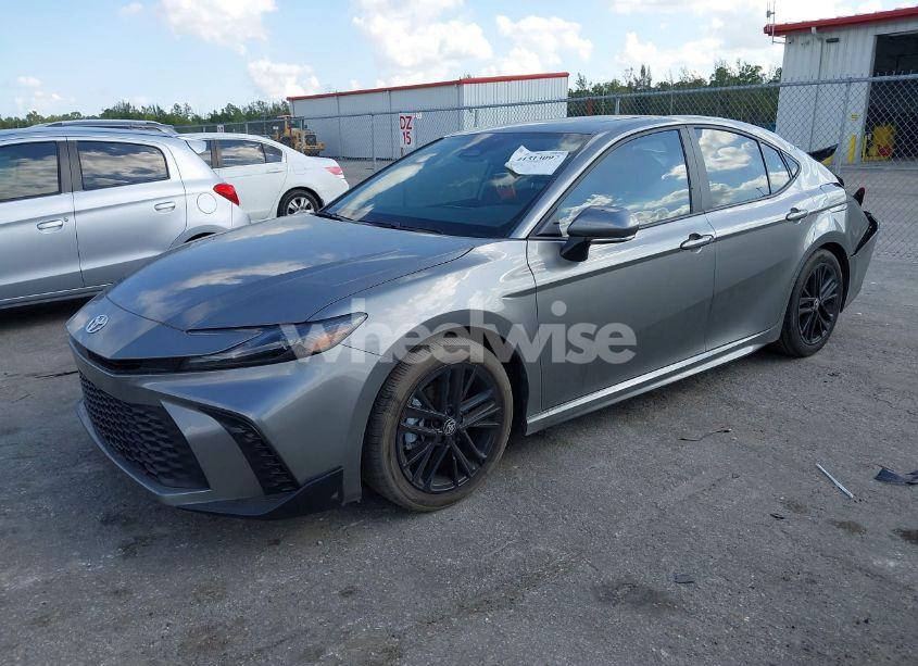 Photo 2 of 2025 Toyota Camry SE (VIN 4T1DAACK0SU565907)