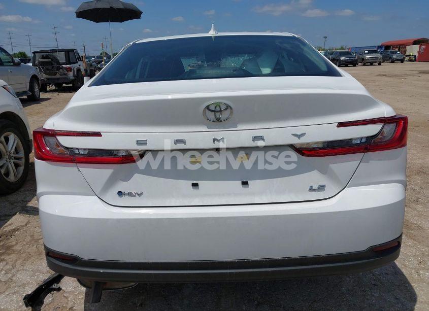 Photo 16 of 2025 Toyota Camry LE (VIN 4T1DAACK0SU584151)