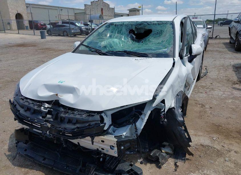 Photo 6 of 2025 Toyota Camry LE (VIN 4T1DAACK0SU584151)