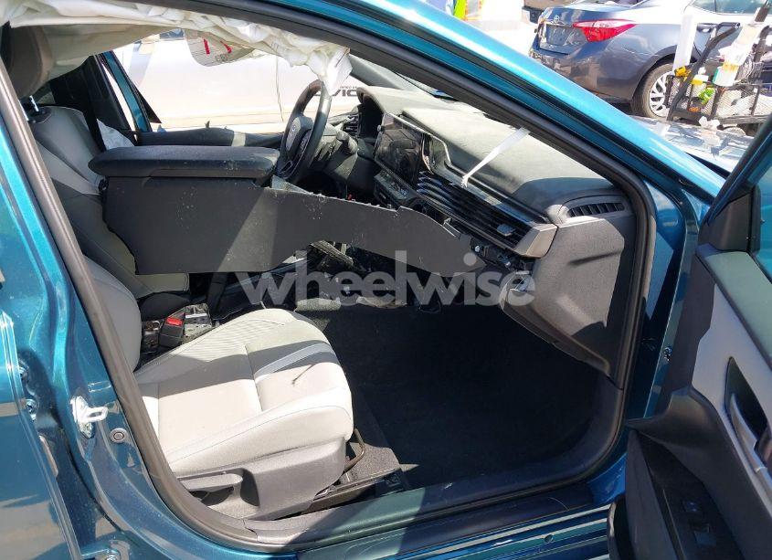 Photo 5 of 2025 Toyota Camry SE (VIN 4T1DAACK1SU006415)