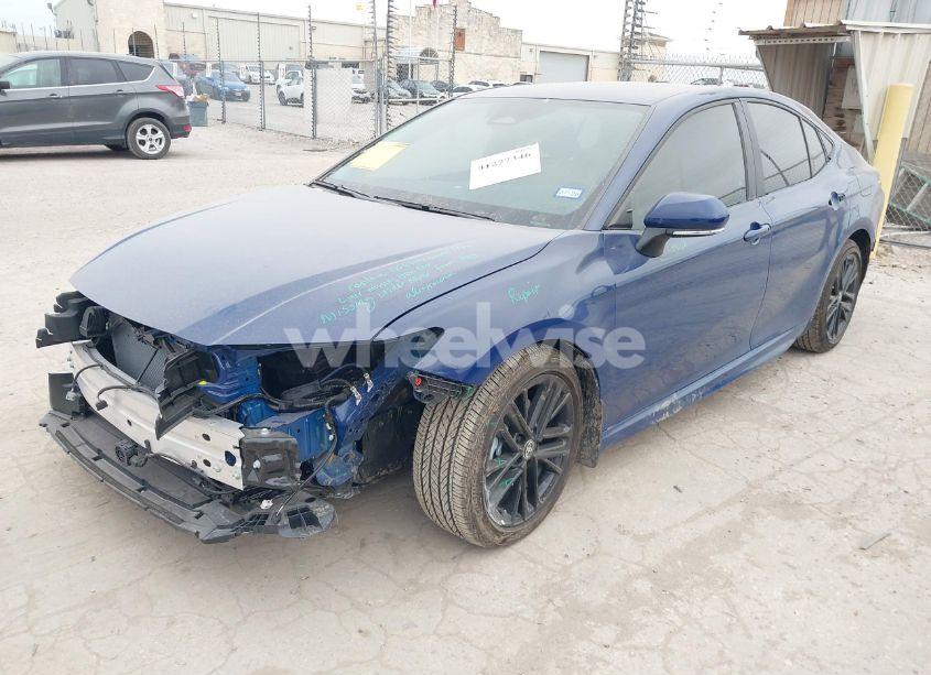 Photo 2 of 2025 Toyota Camry SE (VIN 4T1DAACK1SU007810)