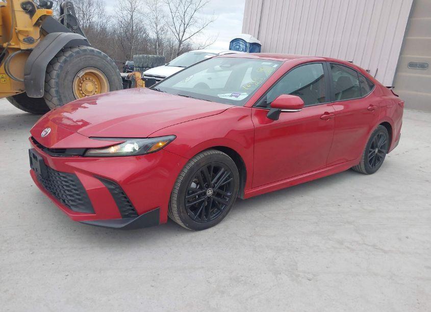 Photo 2 of 2025 Toyota Camry SE (VIN 4T1DAACK1SU011081)