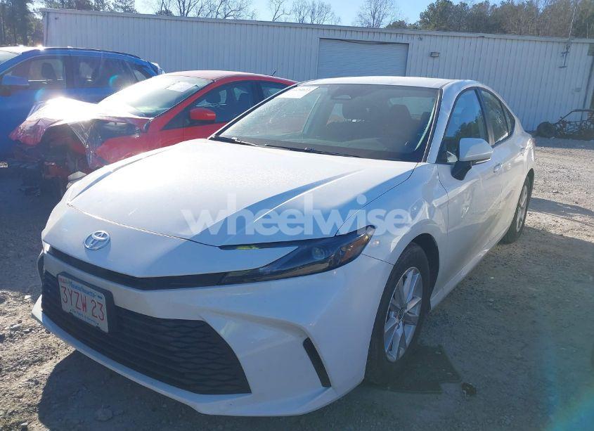 Photo 2 of 2025 Toyota Camry LE (VIN 4T1DAACK1SU023294)