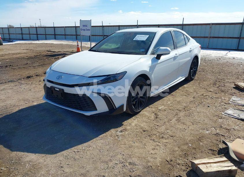 Photo 2 of 2025 Toyota Camry SE (VIN 4T1DAACK1SU045411)