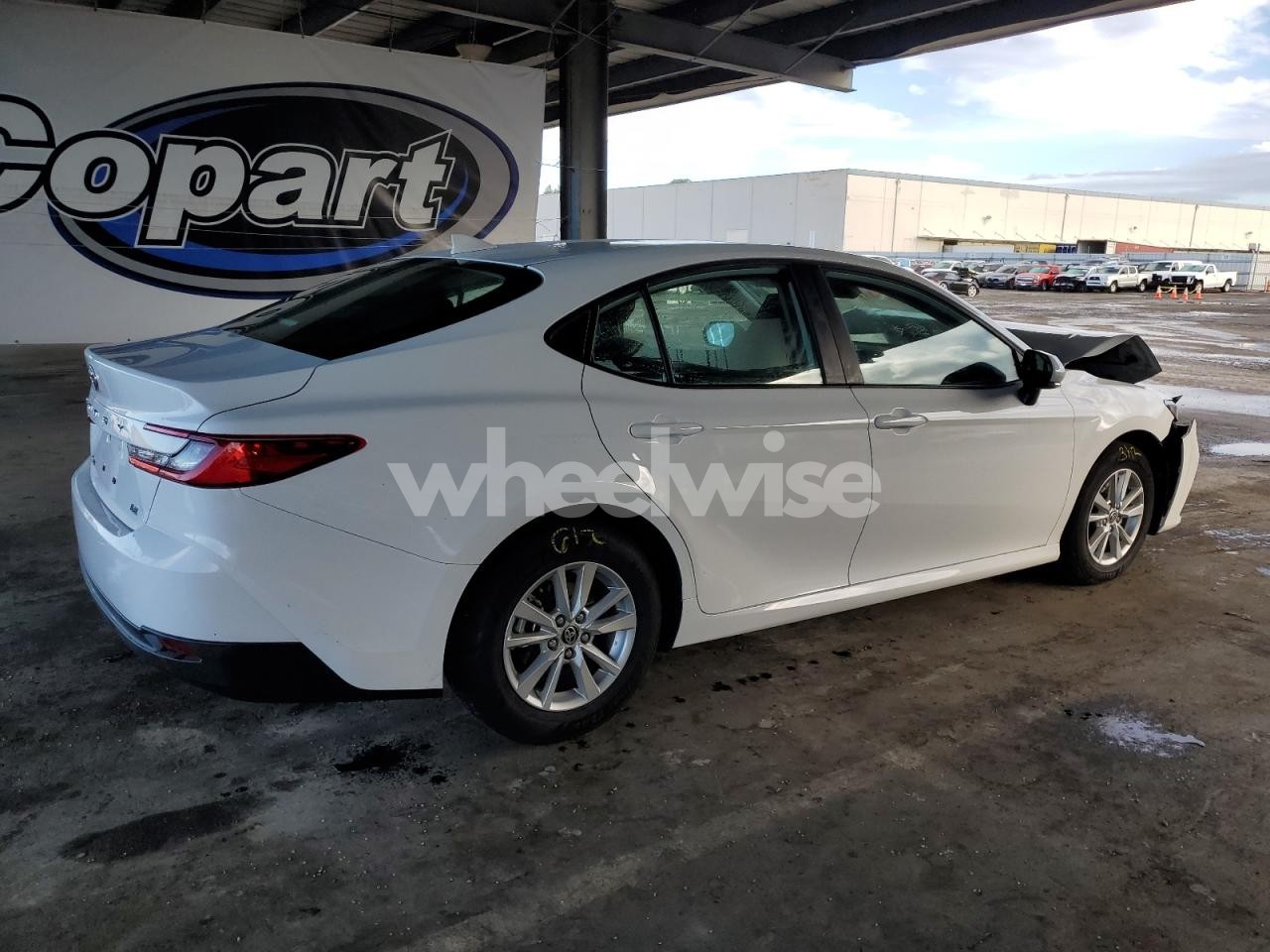 Photo 3 of 2025 TOYOTA CAMRY XSE (VIN 4T1DAACK1SU103422)