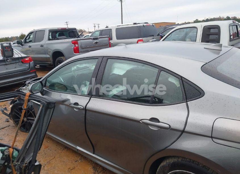 Photo 14 of 2025 Toyota Camry SE (VIN 4T1DAACK1SU527005)