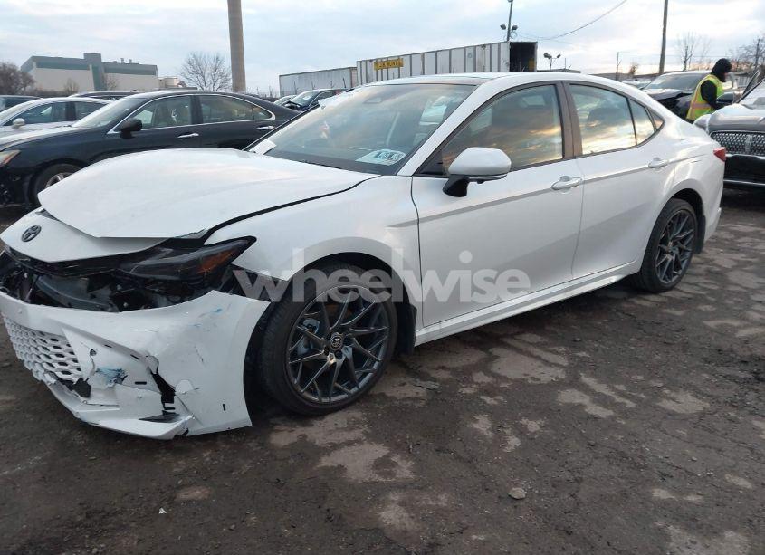 Photo 2 of 2025 Toyota Camry XSE (VIN 4T1DAACK1SU531572)