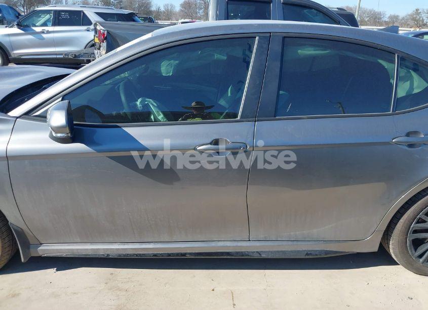 Photo 14 of 2025 Toyota Camry SE (VIN 4T1DAACK1SU542426)