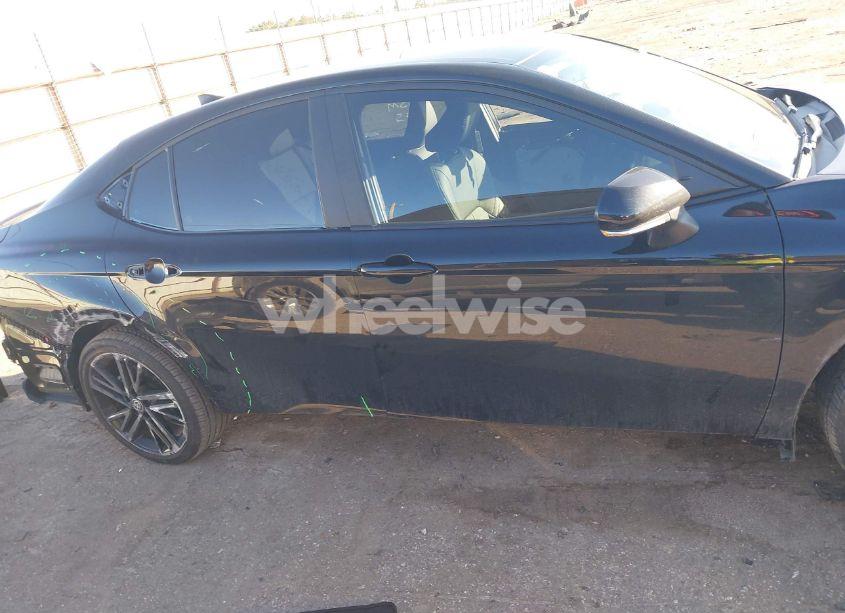 Photo 14 of 2025 Toyota Camry XSE (VIN 4T1DAACK1SU557590)