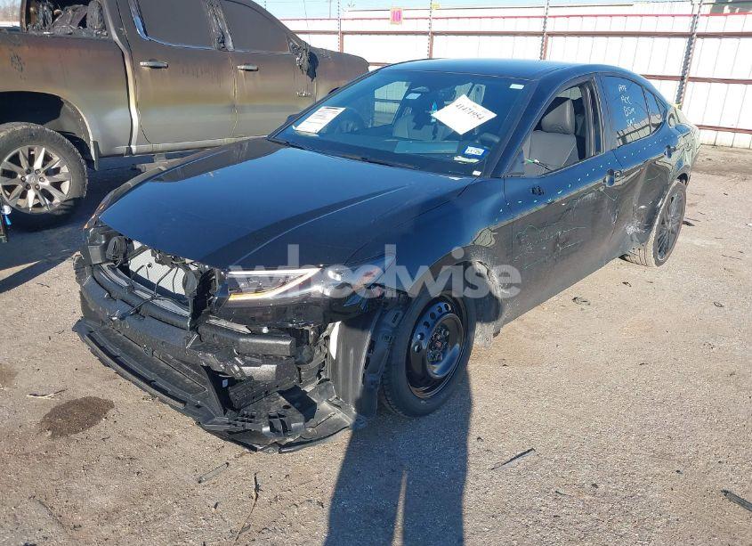 Photo 2 of 2025 Toyota Camry XSE (VIN 4T1DAACK1SU557590)