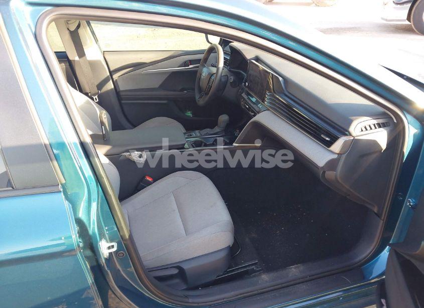 Photo 5 of 2025 Toyota Camry LE (VIN 4T1DAACK1SU568265)