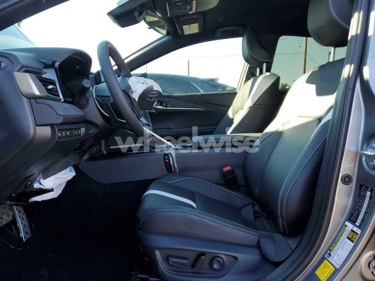 Photo 7 of 2025 TOYOTA CAMRY XSE (VIN 4T1DAACK1SU600793)