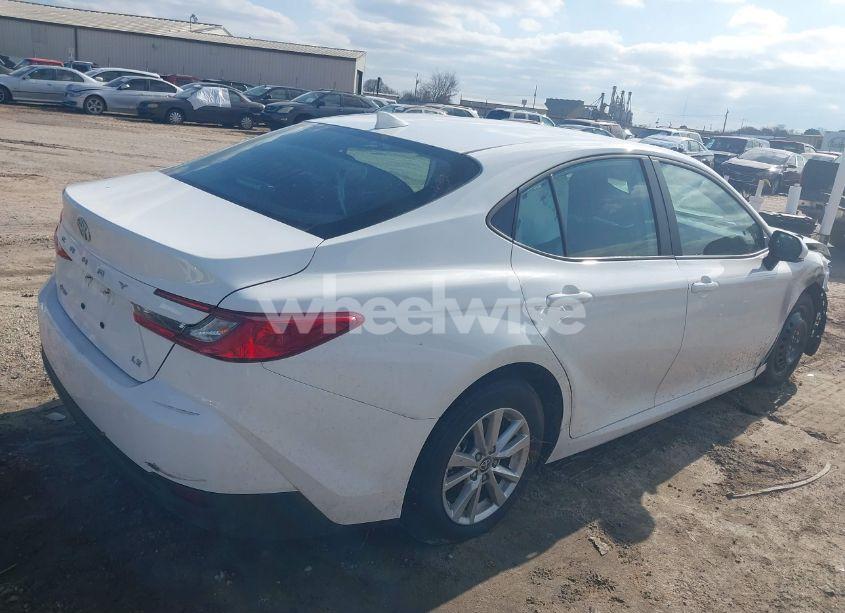 Photo 4 of 2025 Toyota Camry LE (VIN 4T1DAACK2SU000915)