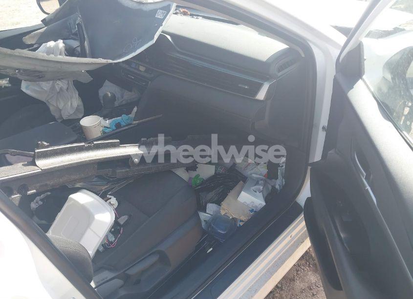 Photo 5 of 2025 Toyota Camry LE (VIN 4T1DAACK2SU000915)