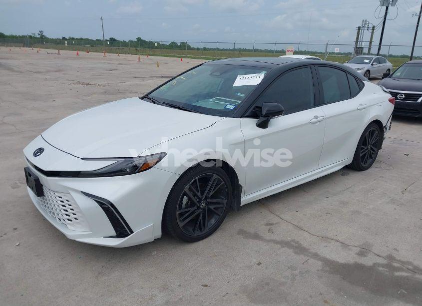 Photo 2 of 2025 Toyota Camry XSE (VIN 4T1DAACK2SU016483)
