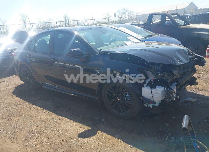 2025 Toyota Camry SE (VIN 4T1DAACK2SU020288) main photo