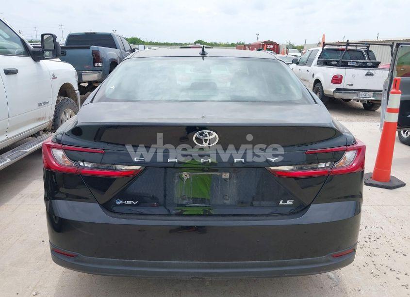 Photo 16 of 2025 Toyota Camry LE (VIN 4T1DAACK2SU032666)