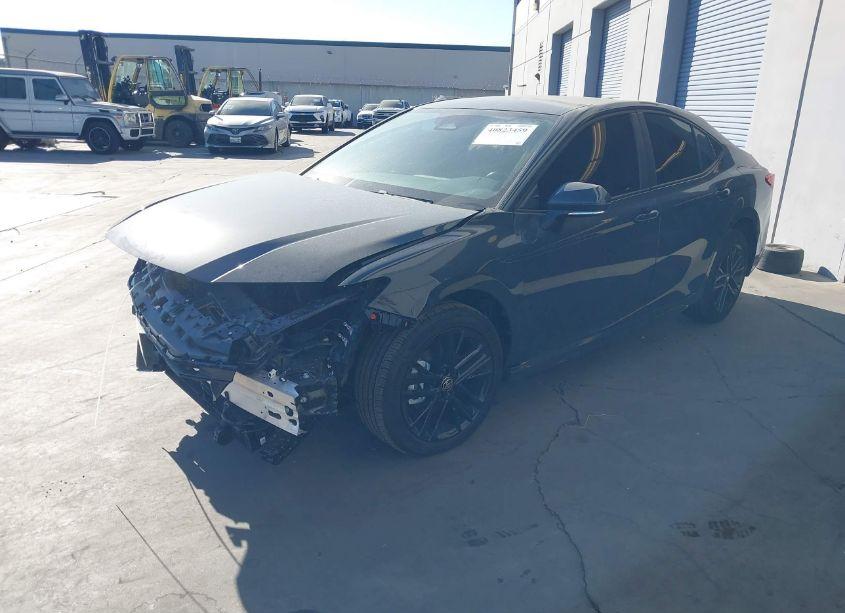 Photo 2 of 2025 Toyota Camry SE (VIN 4T1DAACK2SU040363)