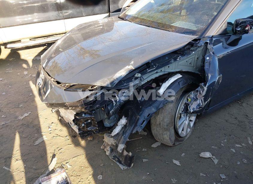 Photo 6 of 2025 Toyota Camry LE (VIN 4T1DAACK2SU041223)