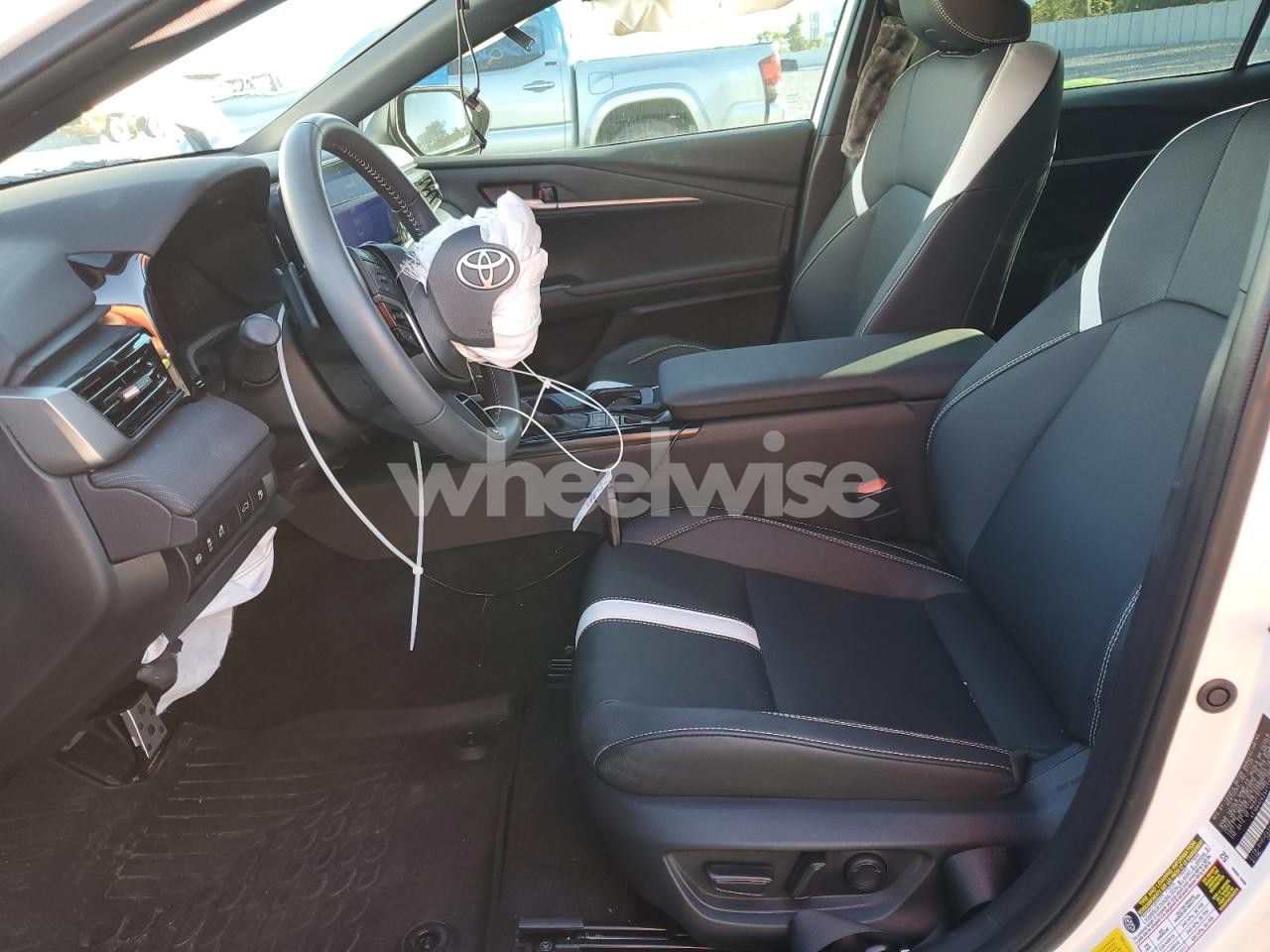 Photo 7 of 2025 TOYOTA CAMRY XSE (VIN 4T1DAACK2SU111299)