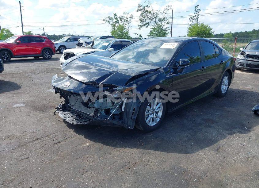 Photo 2 of 2025 Toyota Camry LE (VIN 4T1DAACK2SU124019)