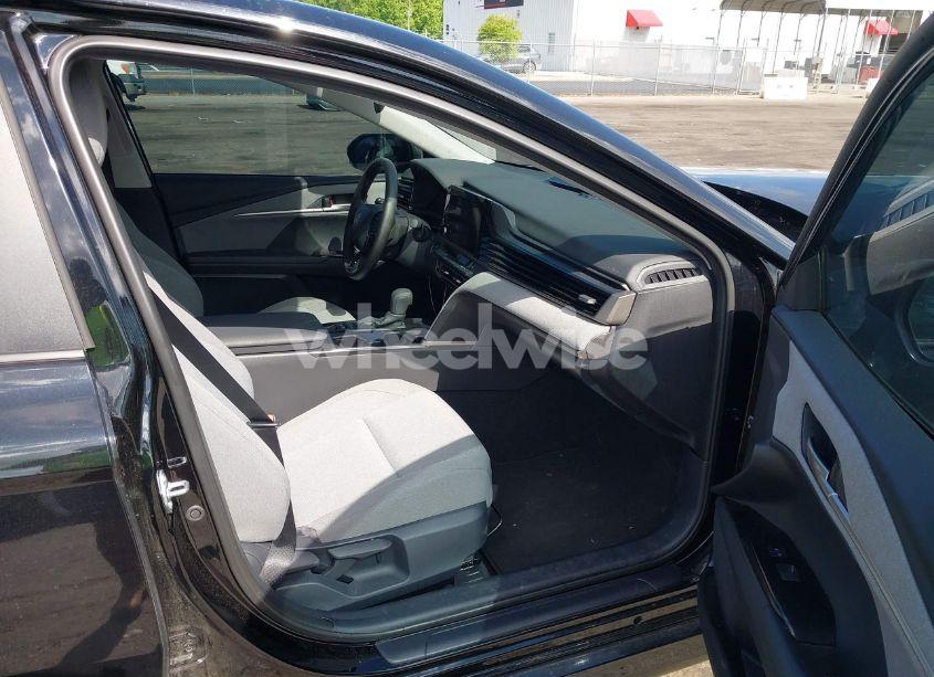 Photo 5 of 2025 Toyota Camry LE (VIN 4T1DAACK2SU124019)