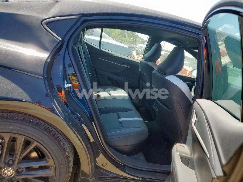 Photo 2 of 2025 TOYOTA CAMRY XSE (VIN 4T1DAACK2SU137482)