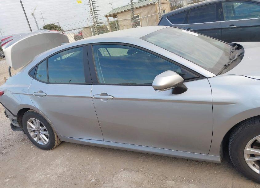 Photo 13 of 2025 Toyota Camry LE (VIN 4T1DAACK2SU505952)