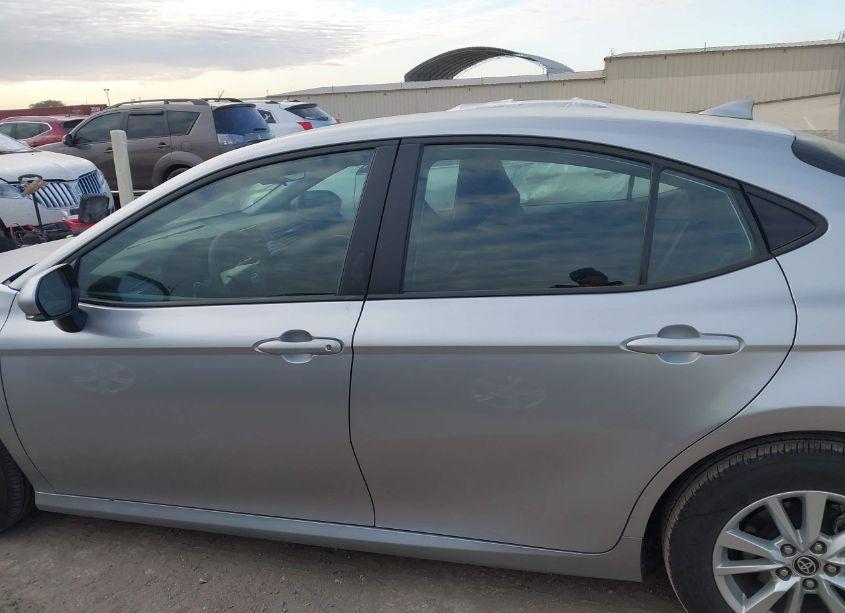 Photo 14 of 2025 Toyota Camry LE (VIN 4T1DAACK2SU505952)