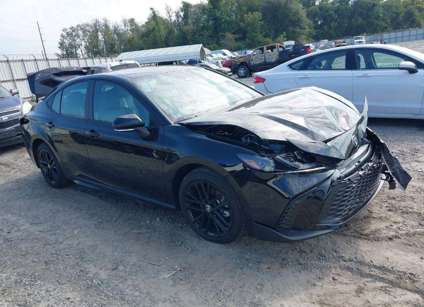 2025 Toyota Camry SE (VIN 4T1DAACK2SU514294) main photo