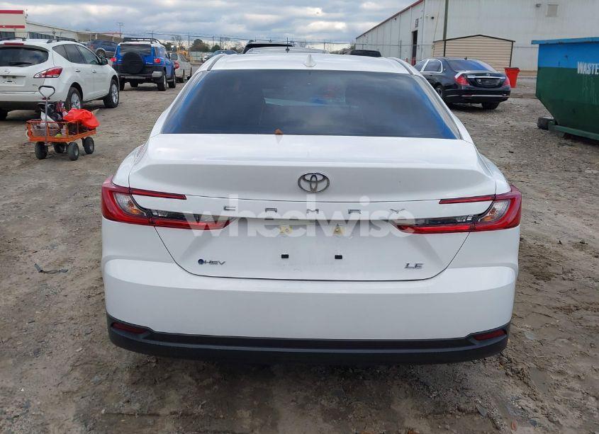 Photo 16 of 2025 Toyota Camry LE (VIN 4T1DAACK2SU517762)