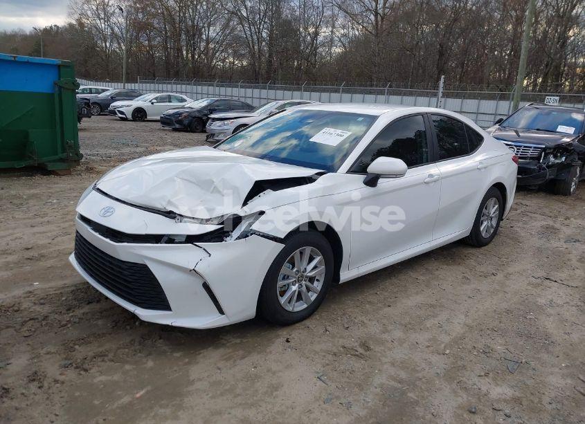 Photo 2 of 2025 Toyota Camry LE (VIN 4T1DAACK2SU517762)