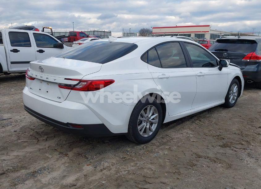 Photo 4 of 2025 Toyota Camry LE (VIN 4T1DAACK2SU517762)