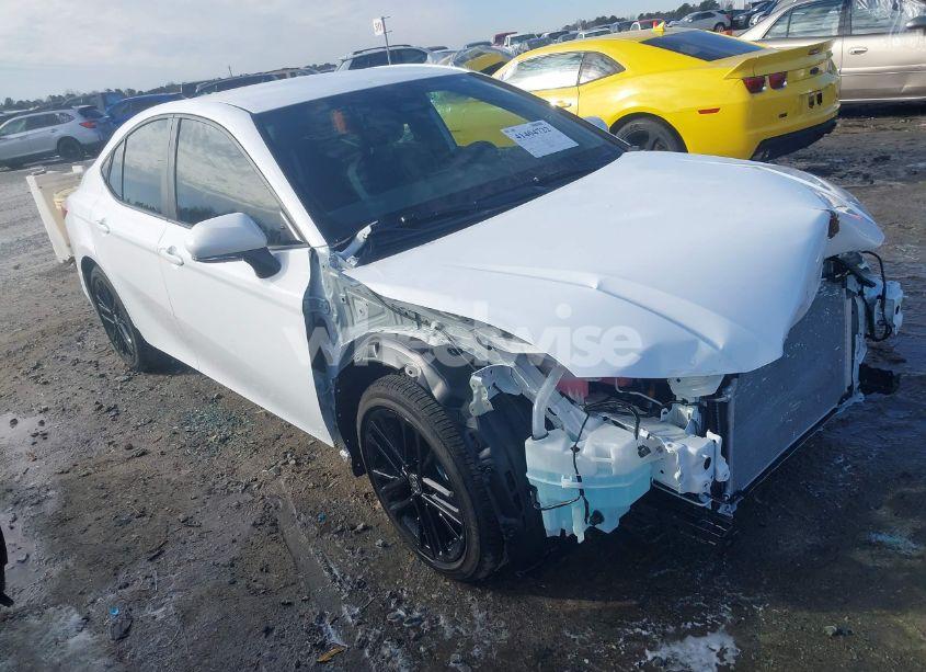 2025 Toyota Camry SE (VIN 4T1DAACK2SU535310) main photo