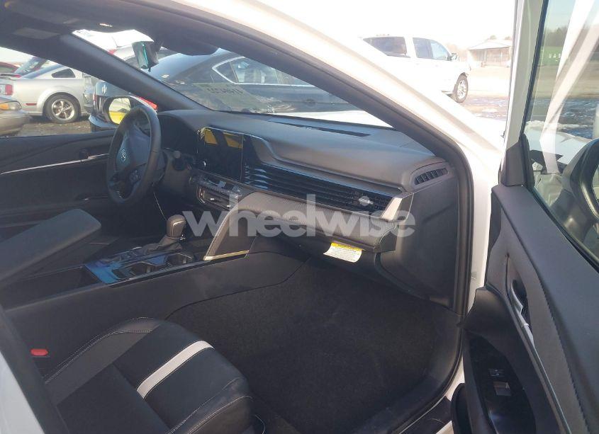 Photo 5 of 2025 Toyota Camry SE (VIN 4T1DAACK2SU535310)