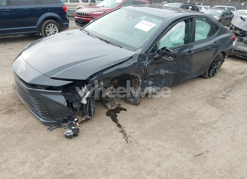 Photo 2 of 2025 Toyota Camry SE (VIN 4T1DAACK2SU548297)
