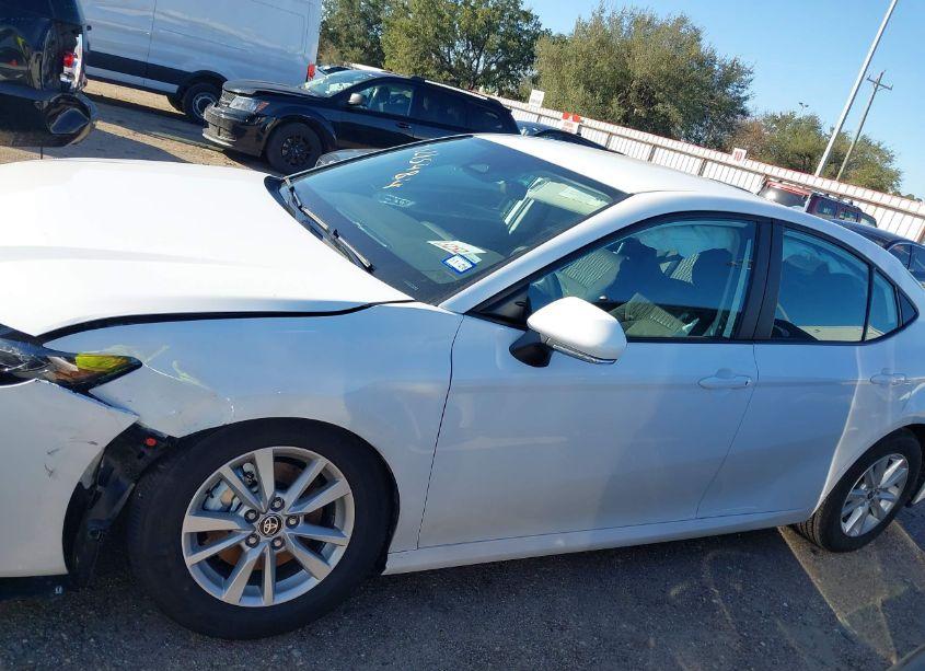 Photo 14 of 2025 Toyota Camry XSE/XLE/LE/SE (VIN 4T1DAACK2SU562149)