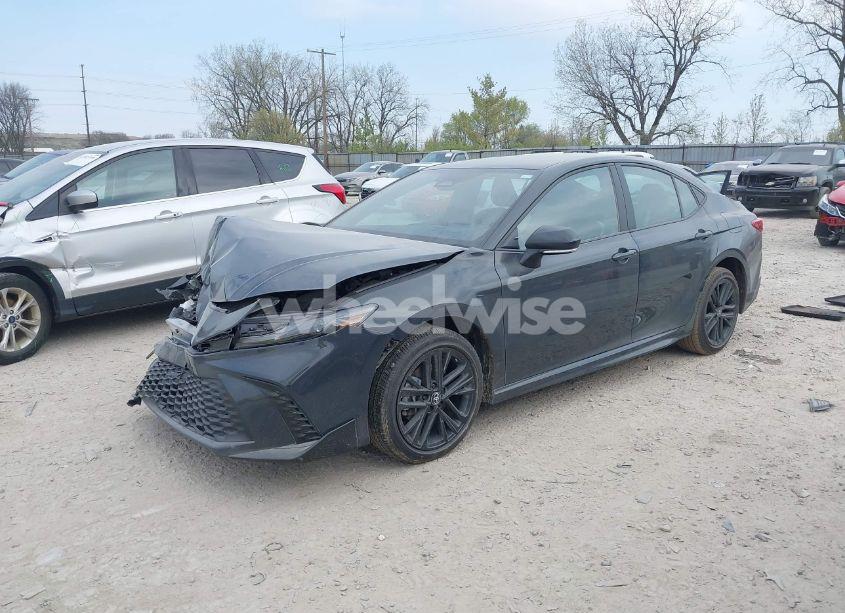 Photo 2 of 2025 Toyota Camry SE (VIN 4T1DAACK2SU566623)