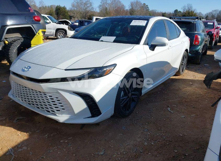 Photo 2 of 2025 Toyota Camry XSE (VIN 4T1DAACK2SU570476)