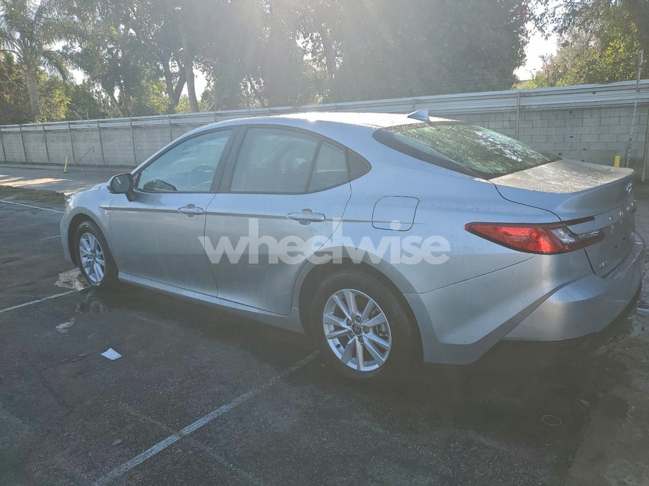 Photo 2 of 2026 TOYOTA CAMRY XSE (VIN 4T1DAACK2TU657649)