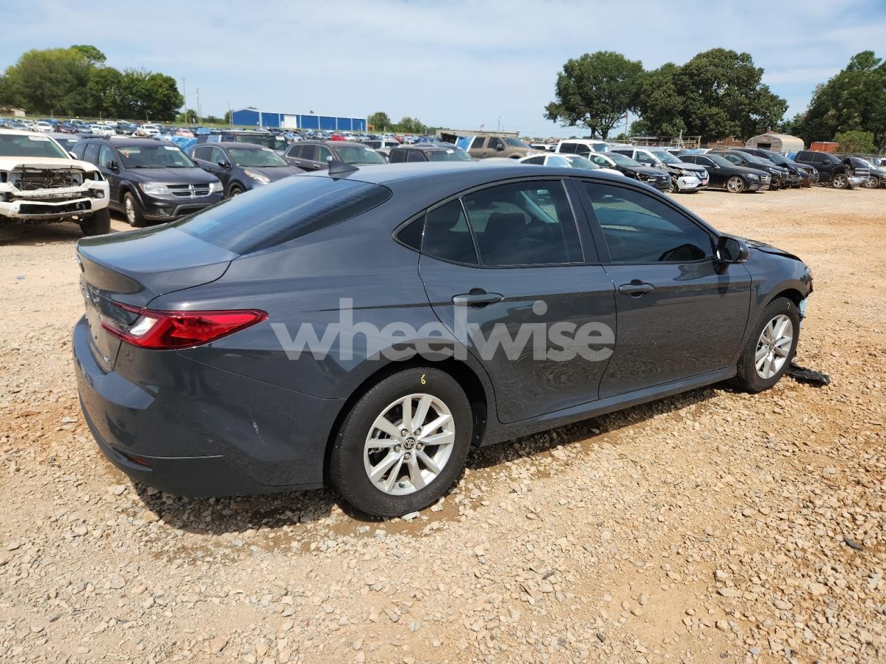 Photo 3 of 2025 TOYOTA CAMRY XSE (VIN 4T1DAACK3SU001605)